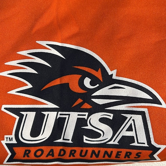 UTSA tee shirt youth size 10/12 - Picture 1 of 8